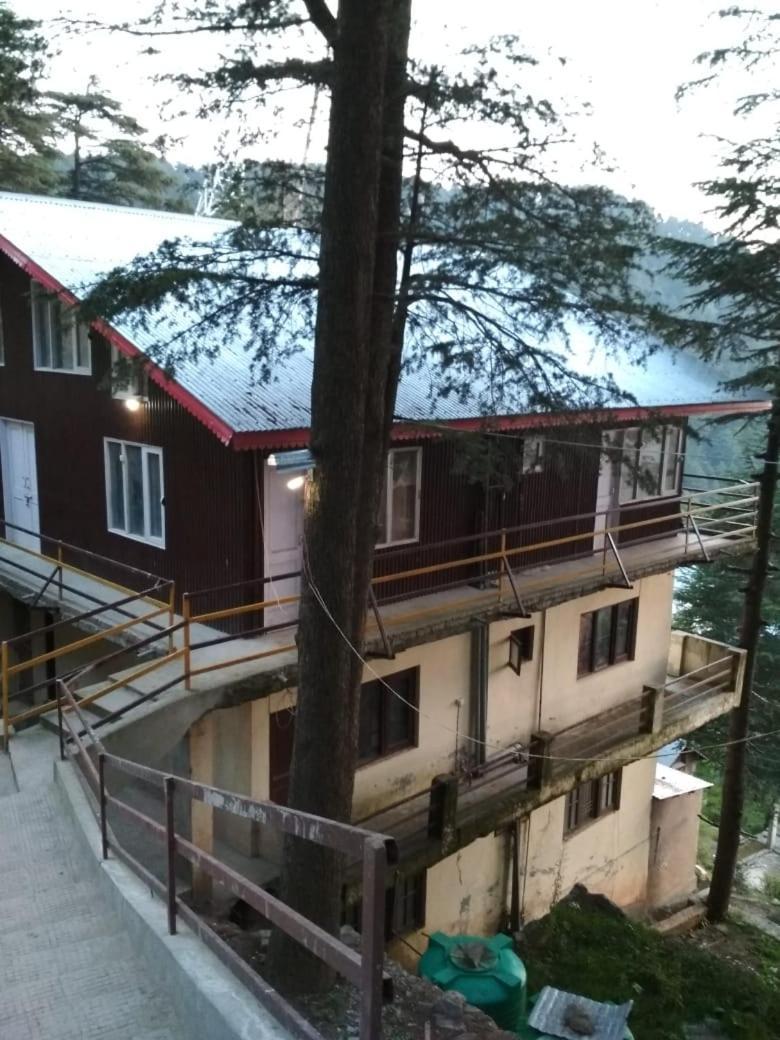 Huts Hotel Patnitop Esterno foto